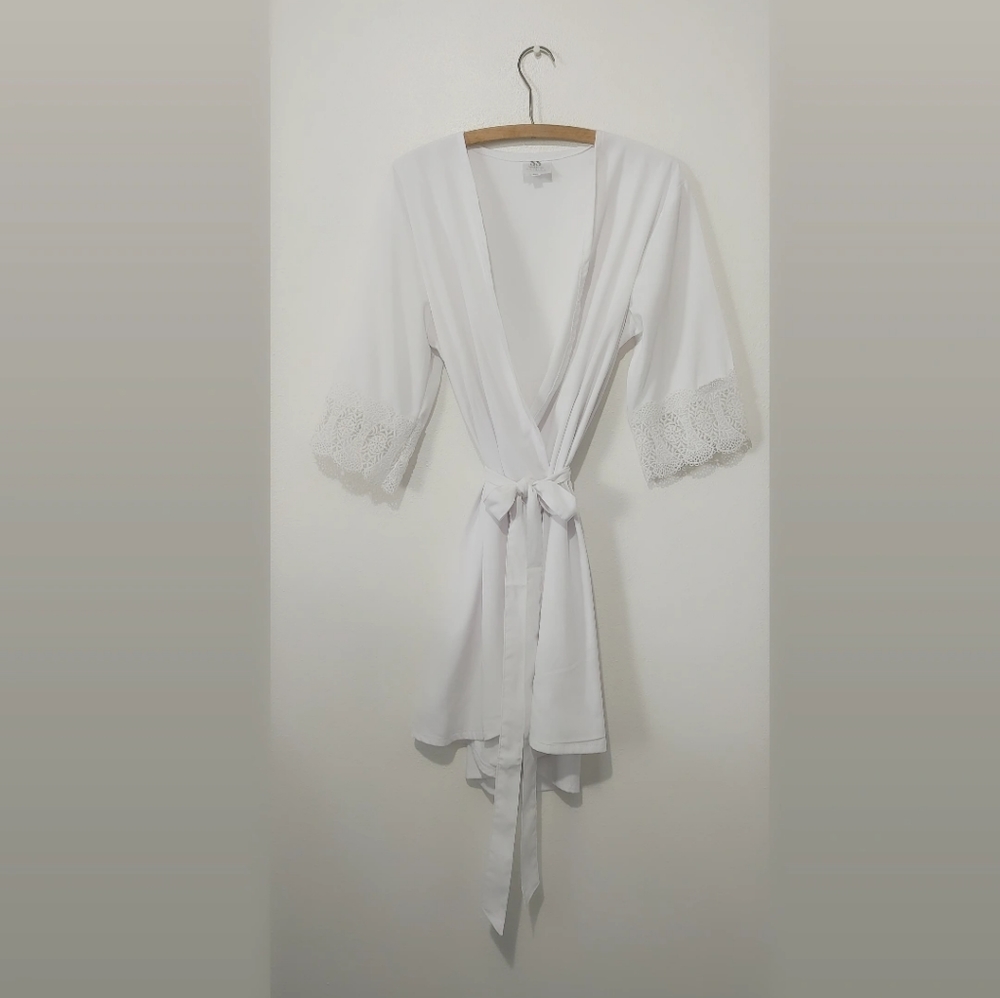 Bride & Bridesmaid Robe - Picture 2 of 2